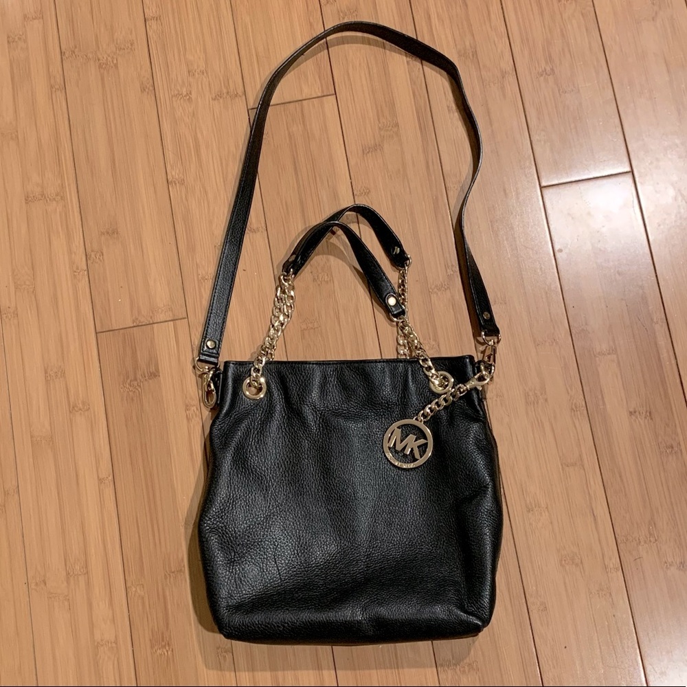 Authentic Michael Kors leather shoulder bag